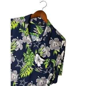 NFL Team Apparel Dallas Cowboys Camp Vacation Shirt Size L Blue Green
